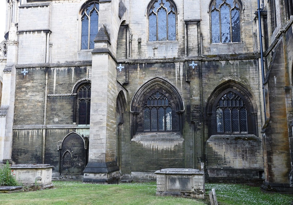 Evidence of former Lady Chapel in exterior stonework